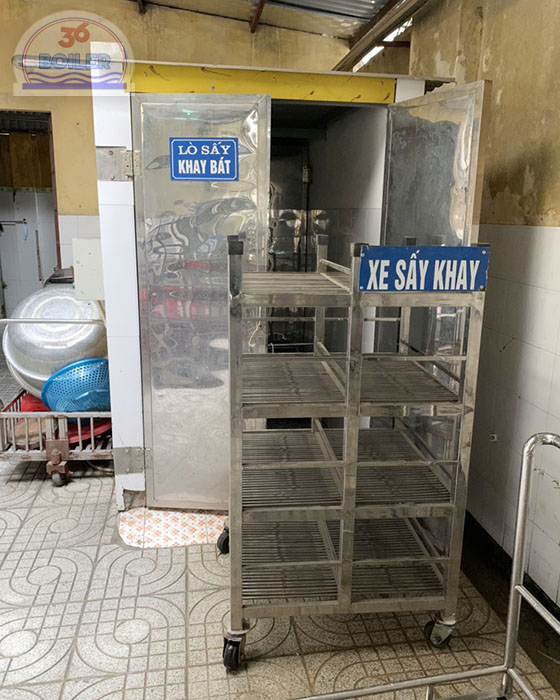 Dish drying cabinet